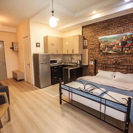 Tbilisi Apartment Studio Bagian luar foto