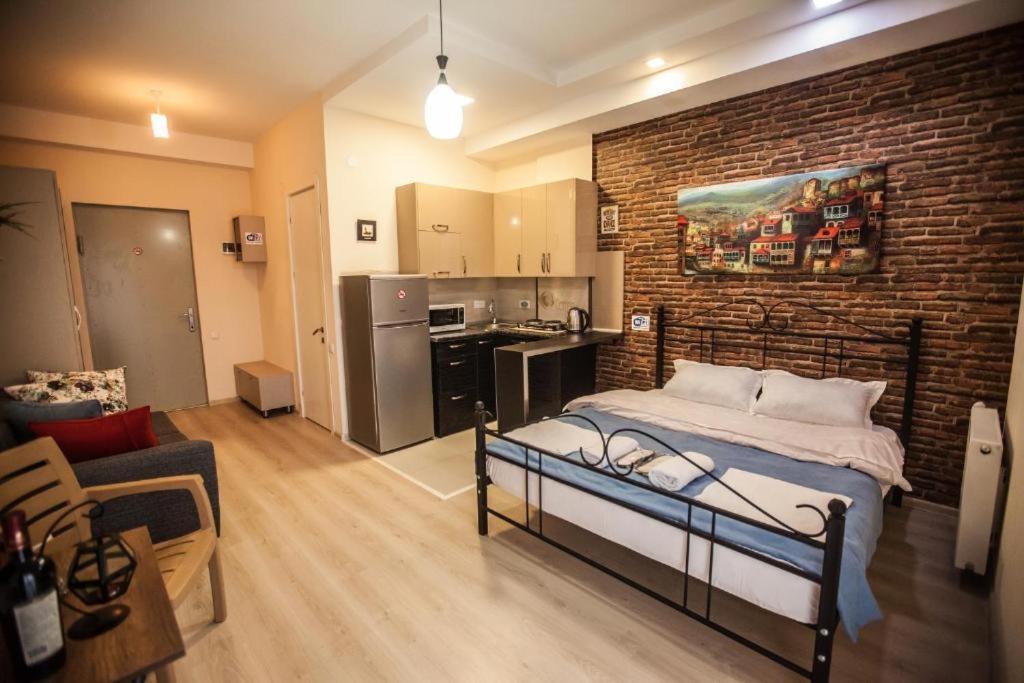 Tbilisi Apartment Studio Bagian luar foto